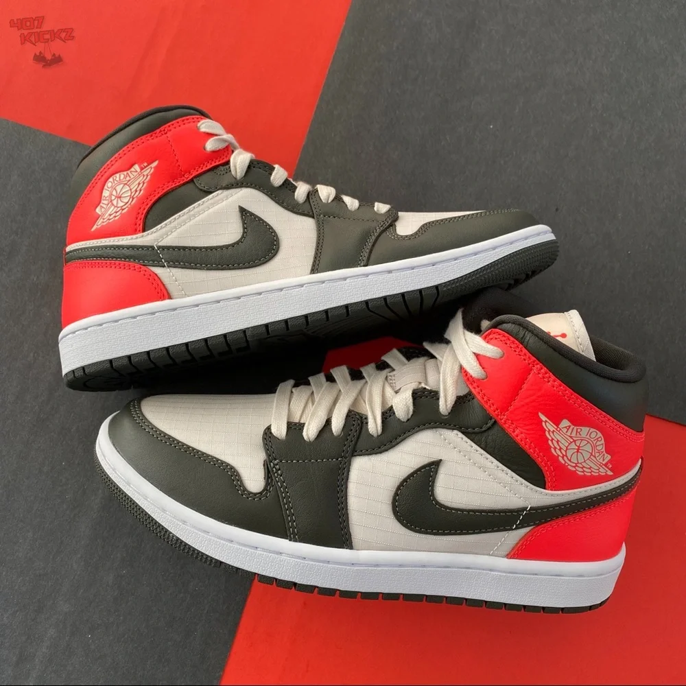 Women’s Air Jordan 1 👟 - Picture 1 of 10